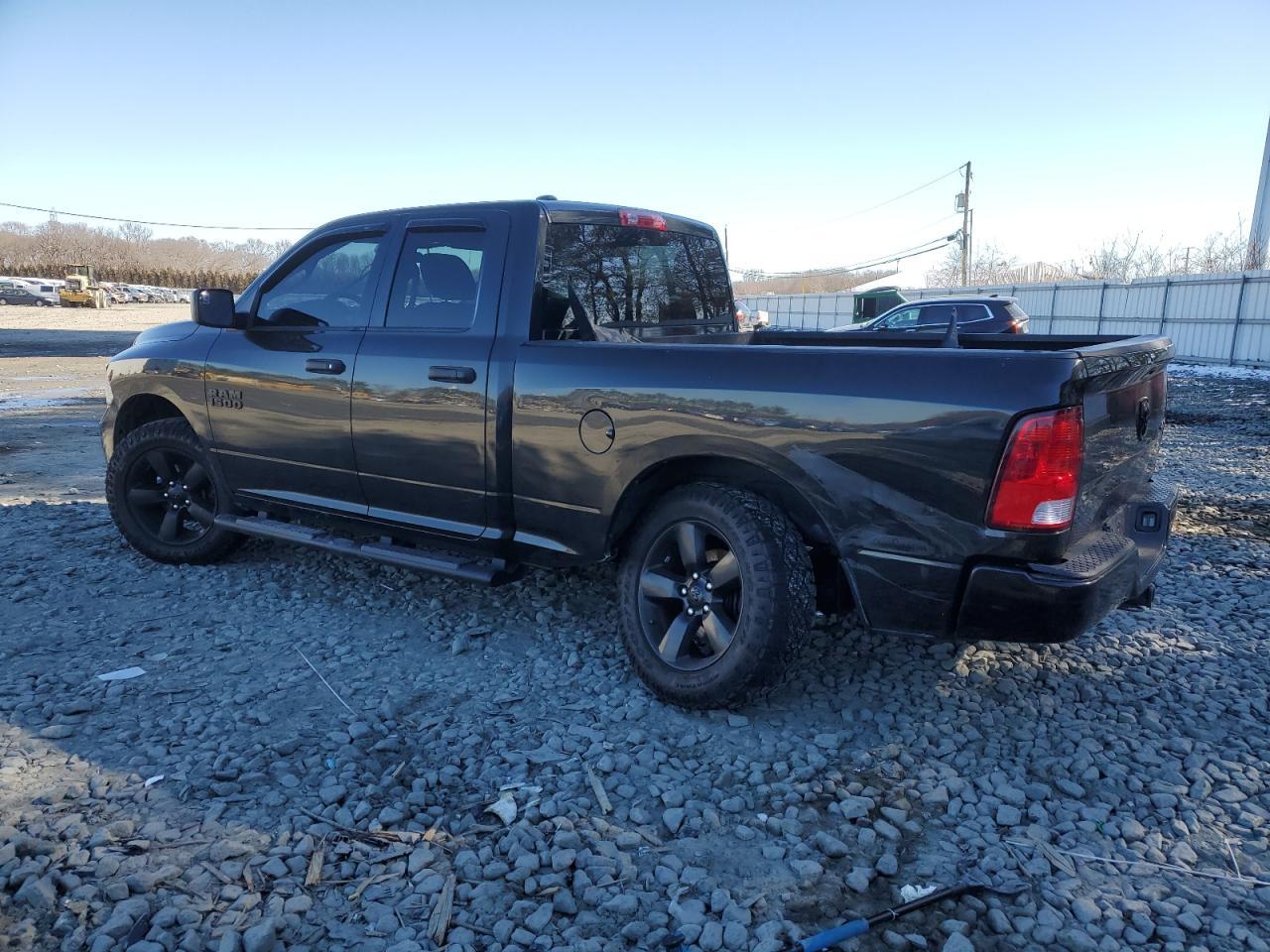 2017 RAM 1500 ST - Фото 2