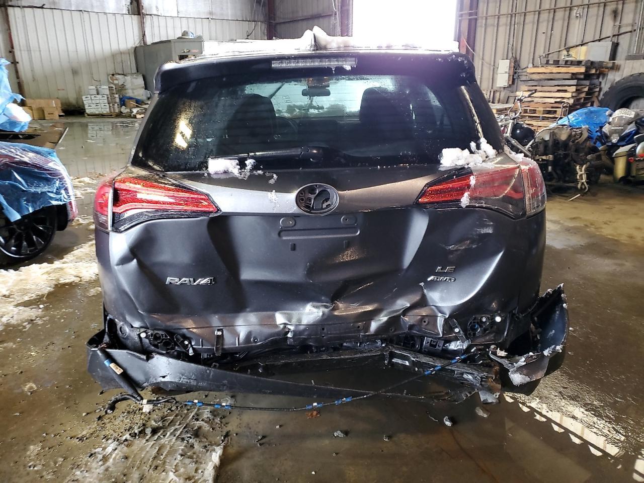 2017 TOYOTA RAV4 LE - Image 6