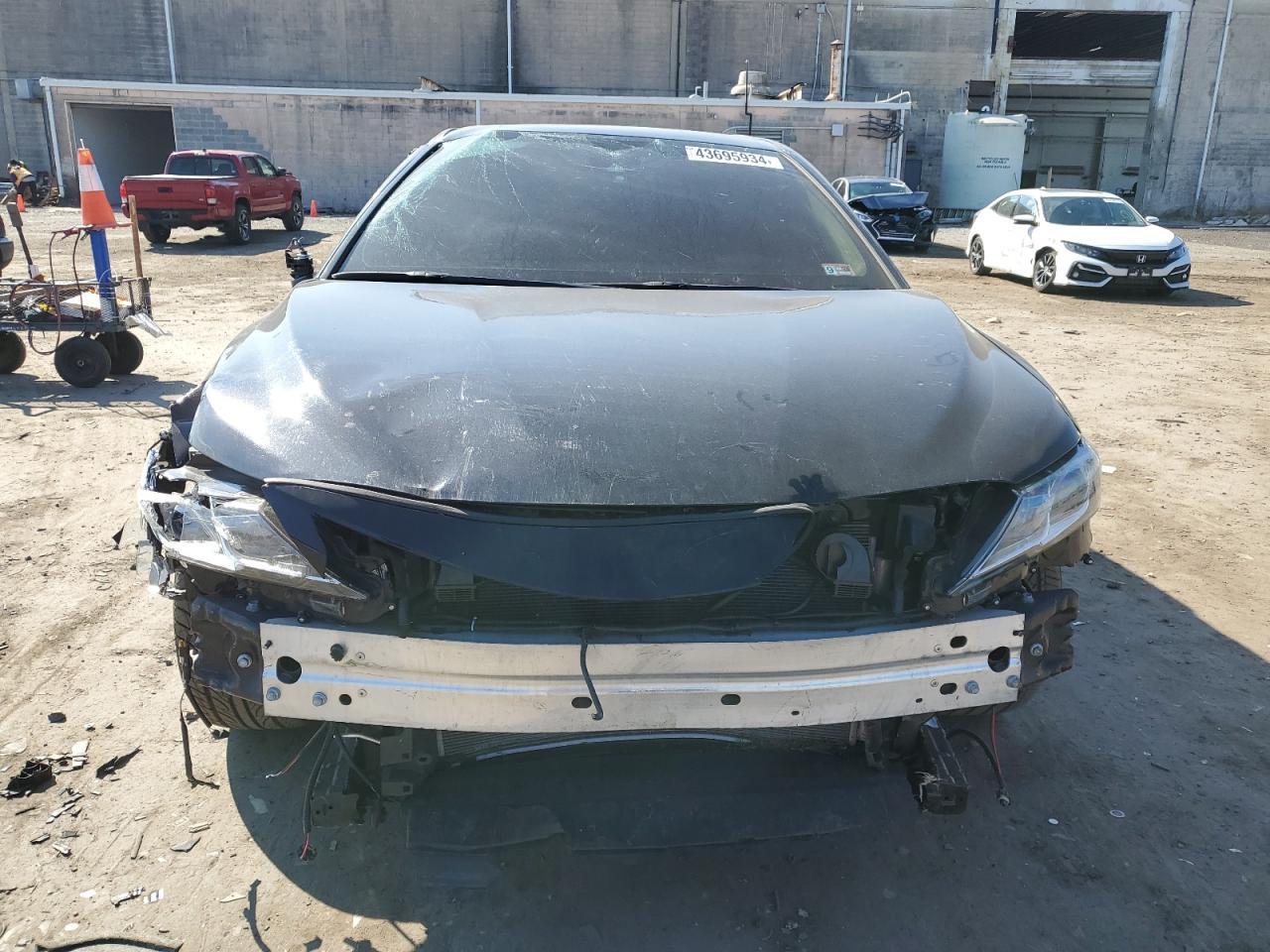 2020 TOYOTA CAMRY SE - Image 5
