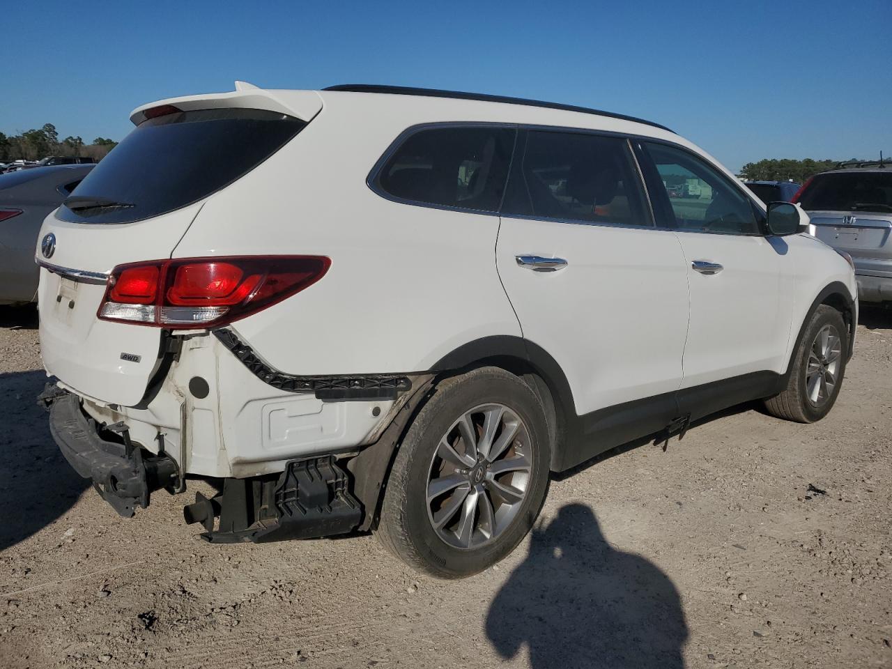 2017 HYUNDAI SANTA FE S - Image 3