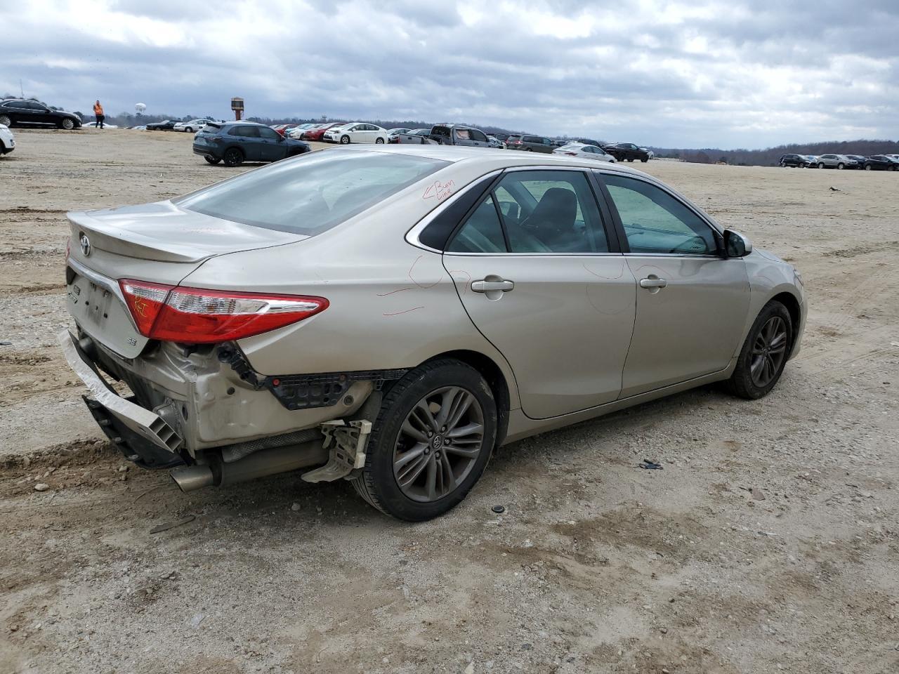 2017 TOYOTA CAMRY LE - Image 3