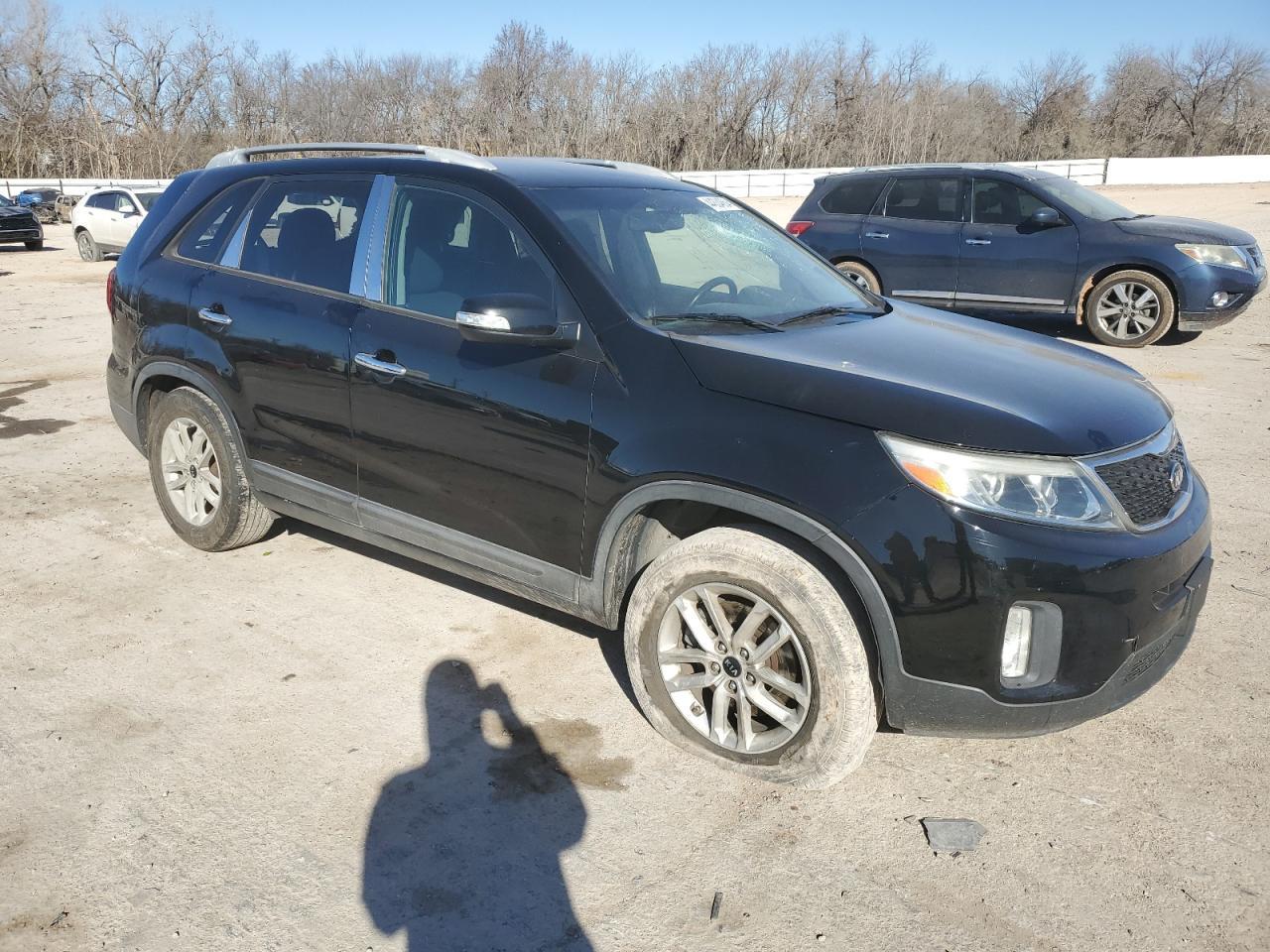 2014 KIA SORENTO LX - Image 4