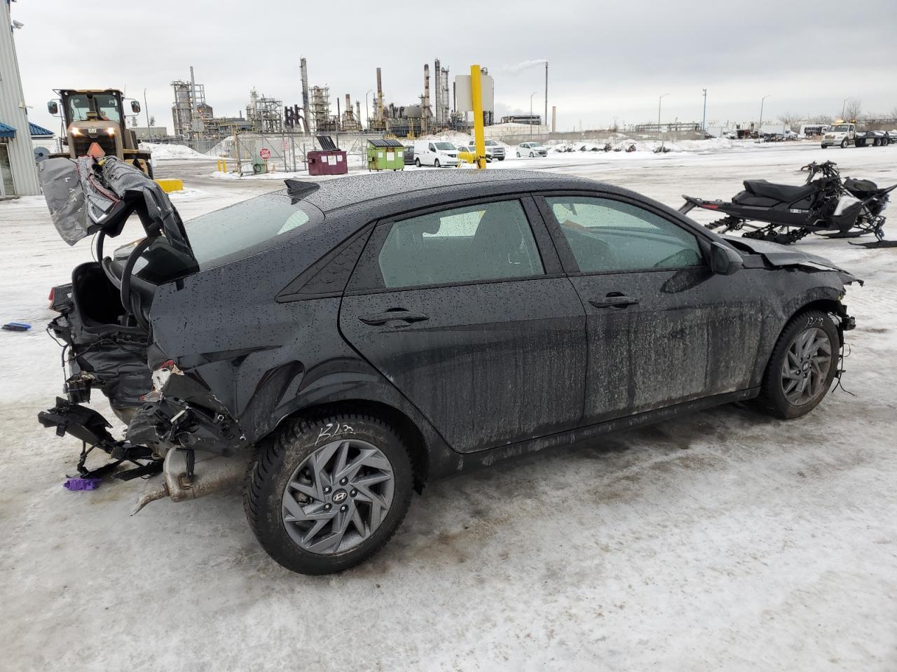 2024 HYUNDAI ELANTRA SE - Фото 3