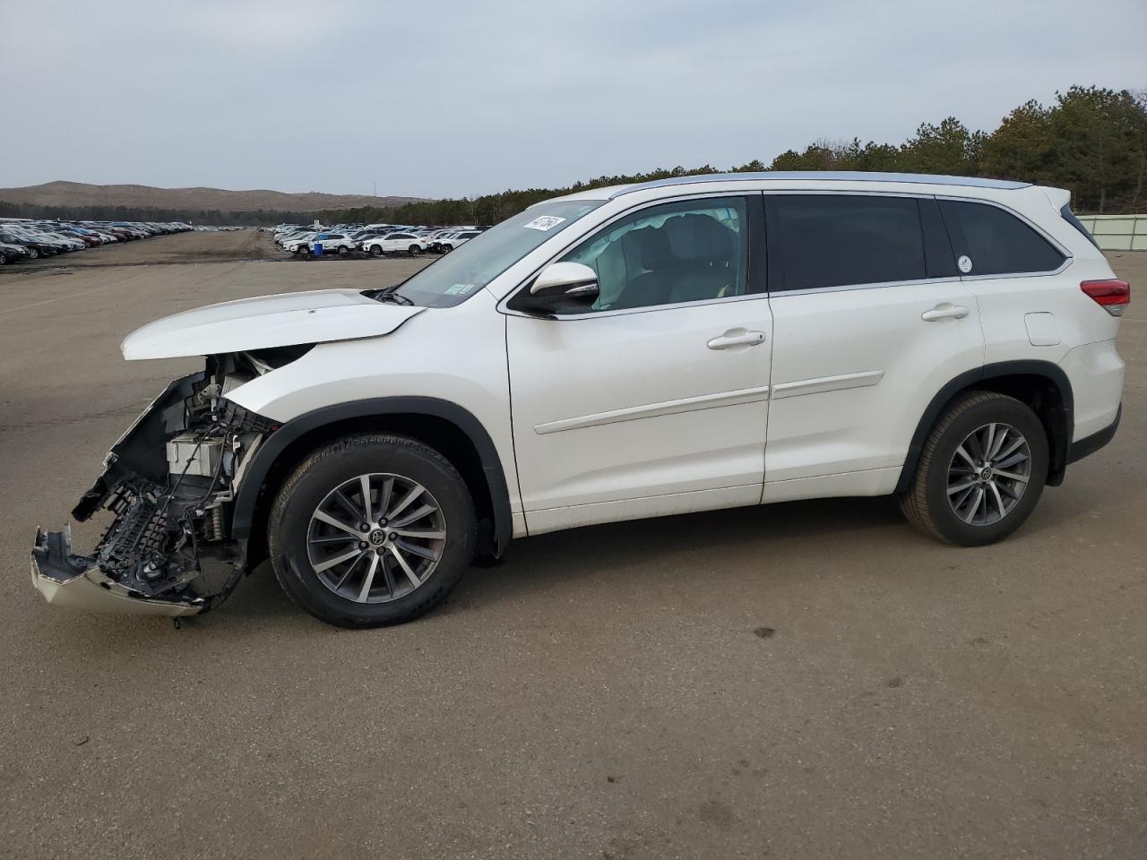 2018 TOYOTA HIGHLANDER