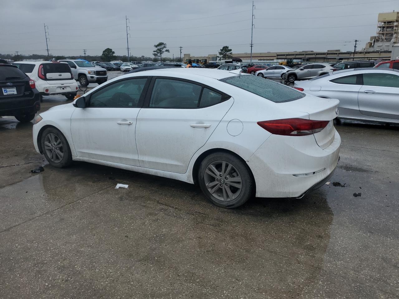 2018 HYUNDAI ELANTRA SE - Фото 2