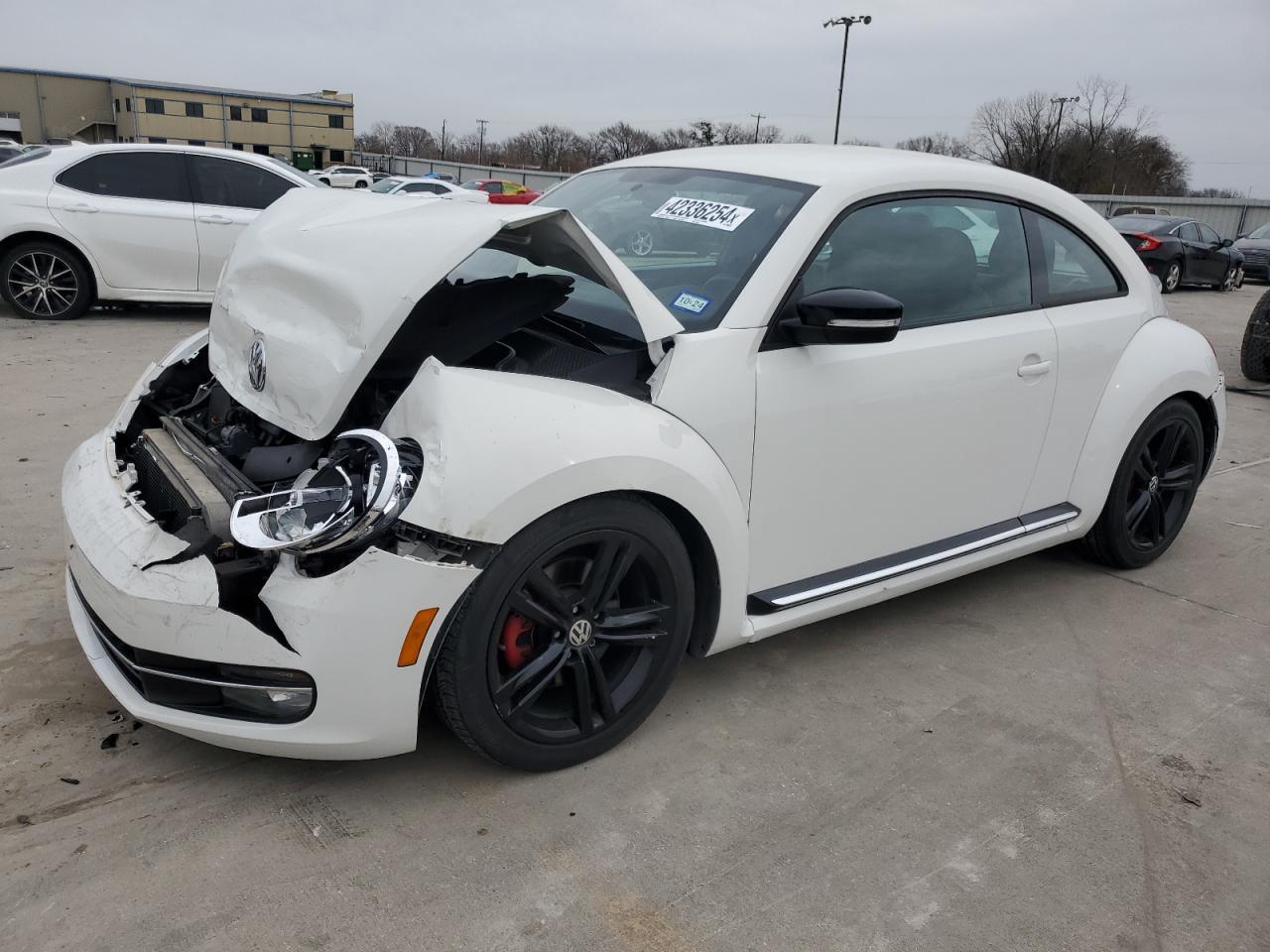2012 VOLKSWAGEN BEETLE TUR
