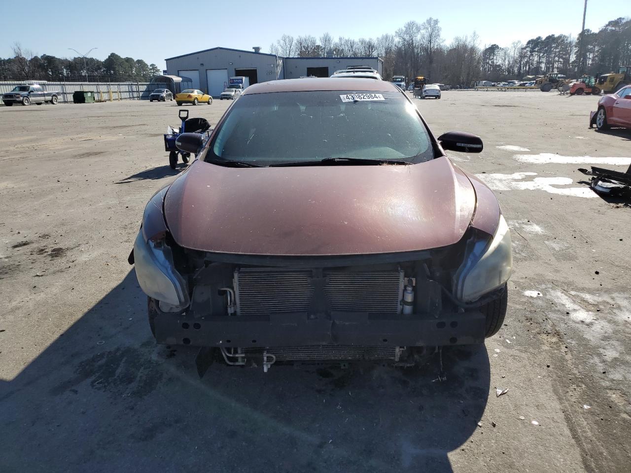 2011 NISSAN MAXIMA S - Фото 5