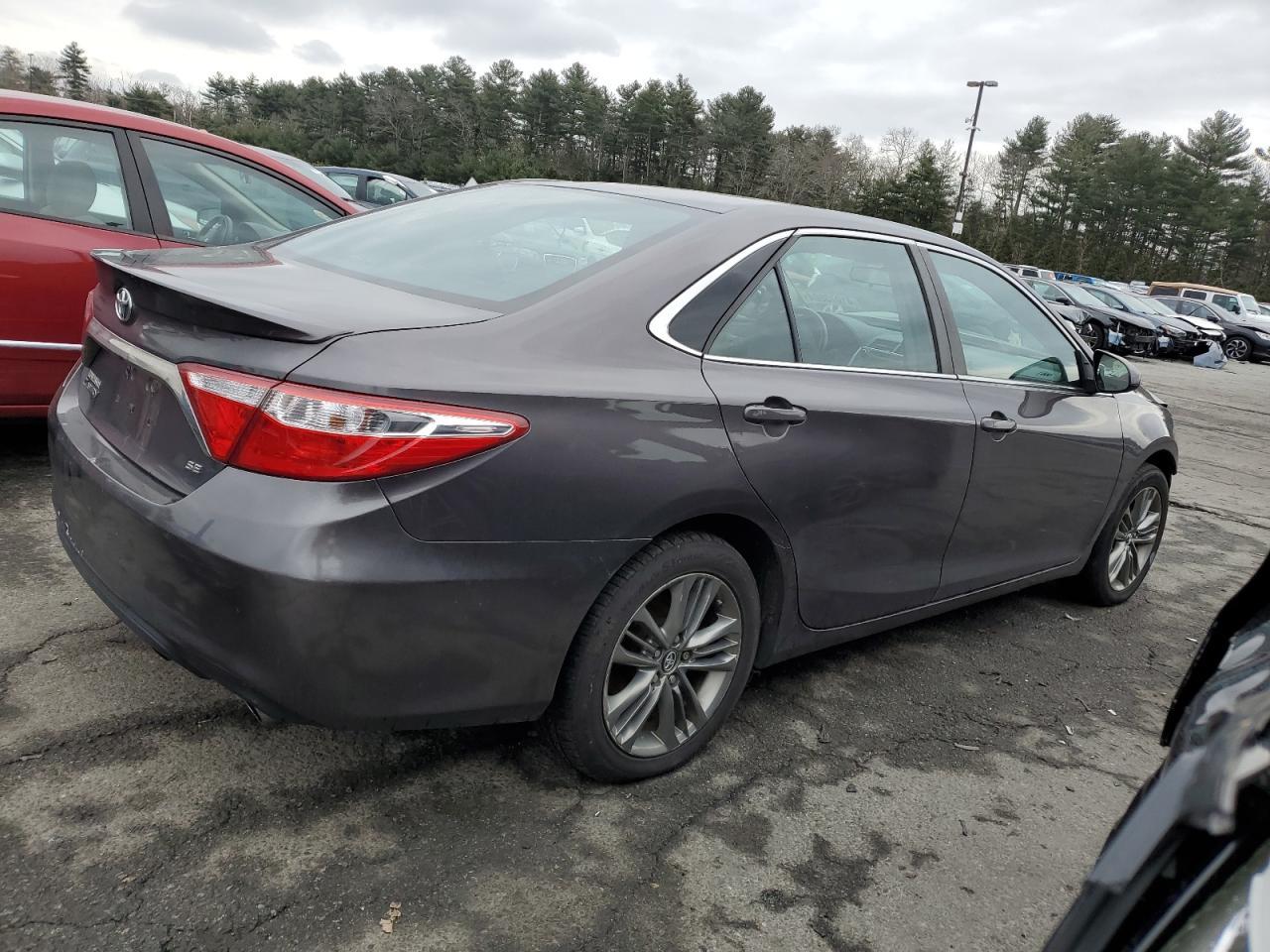 2016 TOYOTA CAMRY LE - Фото 3