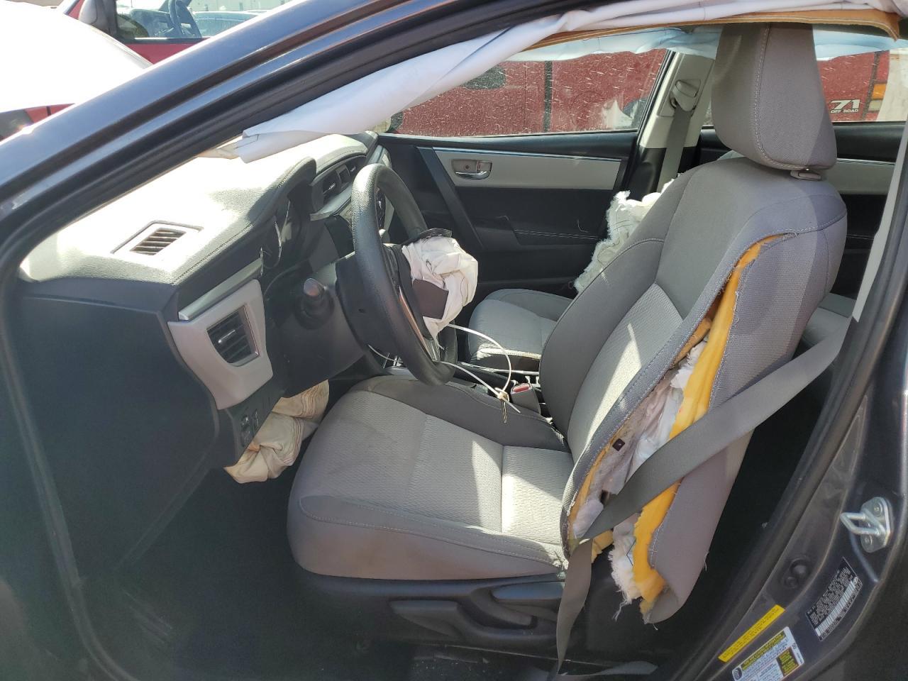 2015 TOYOTA COROLLA L - Фото 7