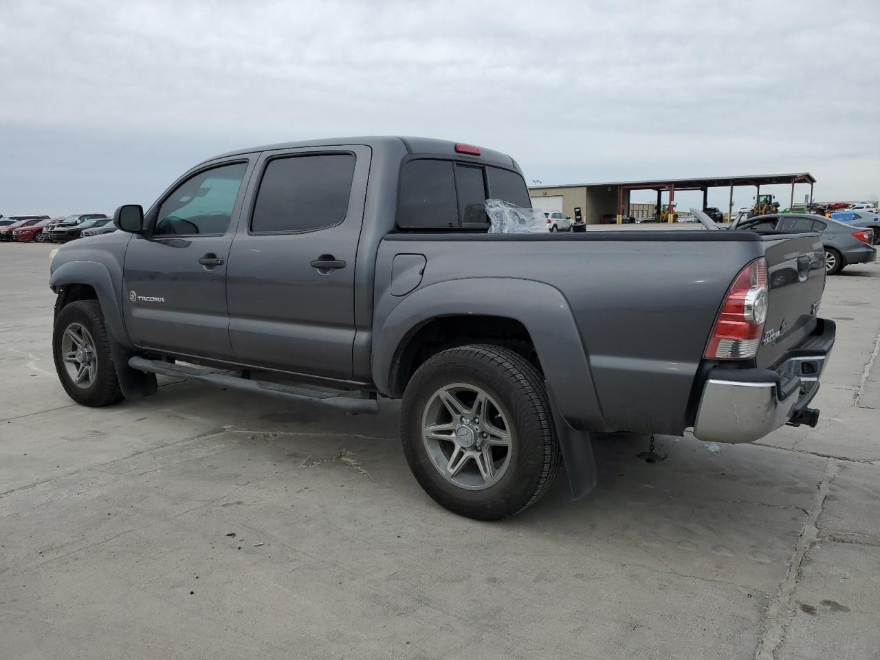 2013 TOYOTA TACOMA DOU - Фото 2