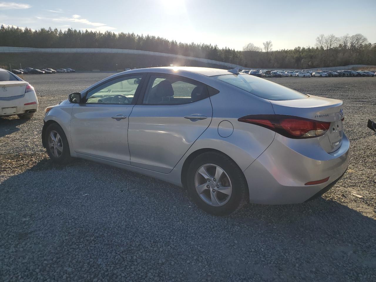 2014 HYUNDAI ELANTRA SE - Image 2