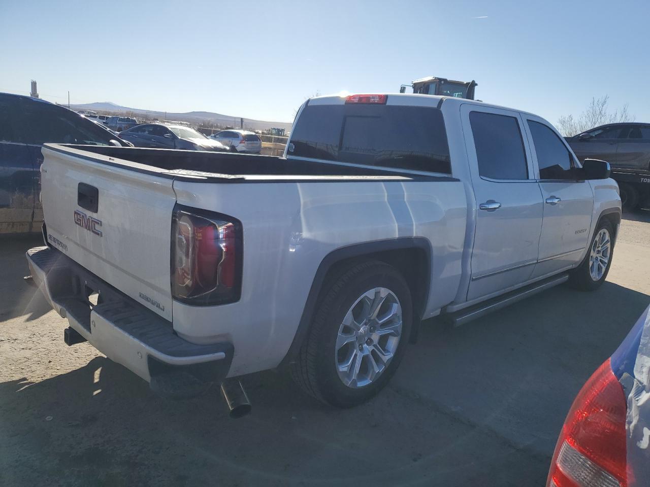 2018 GMC SIERRA K15 - Image 3