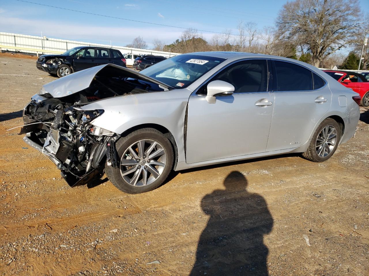 2018 LEXUS ES 300H car image