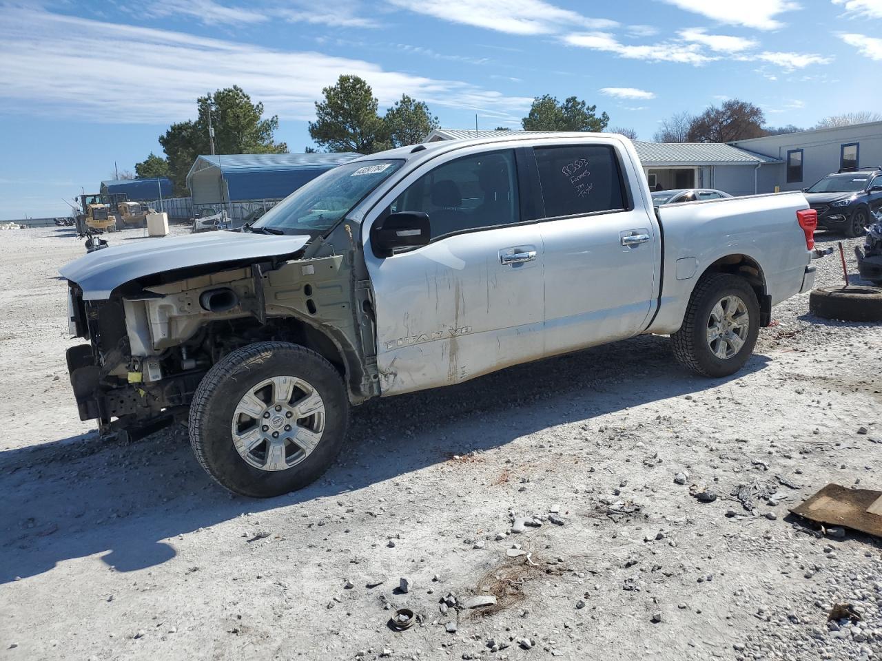 2018 NISSAN TITAN SV