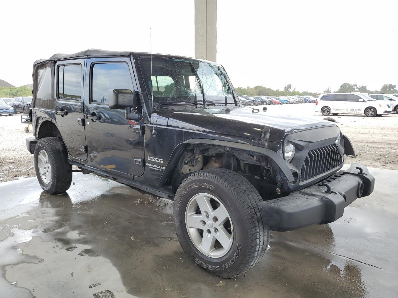 2017 JEEP WRANGLER U - Image 4