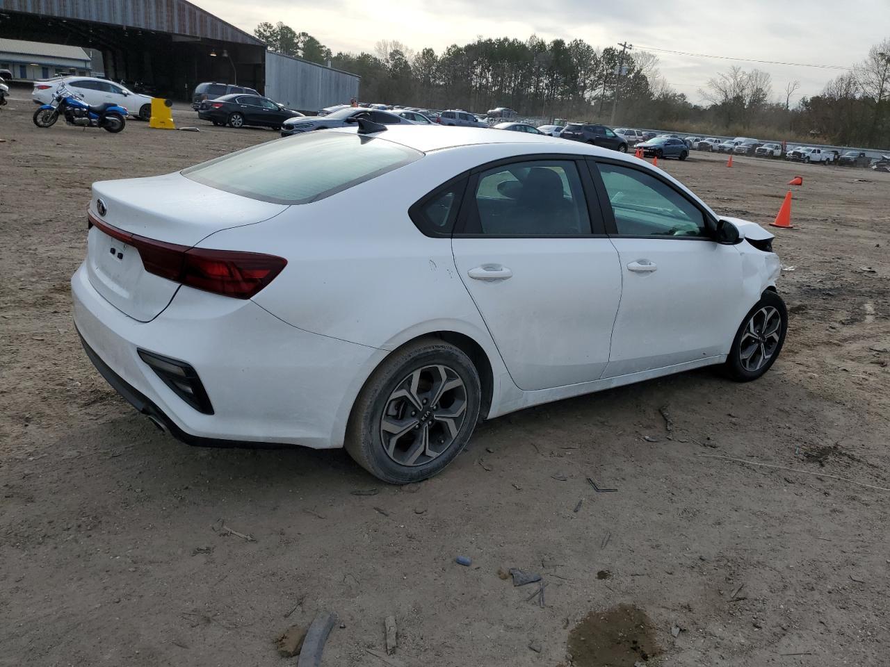 2021 KIA FORTE FE - Image 3