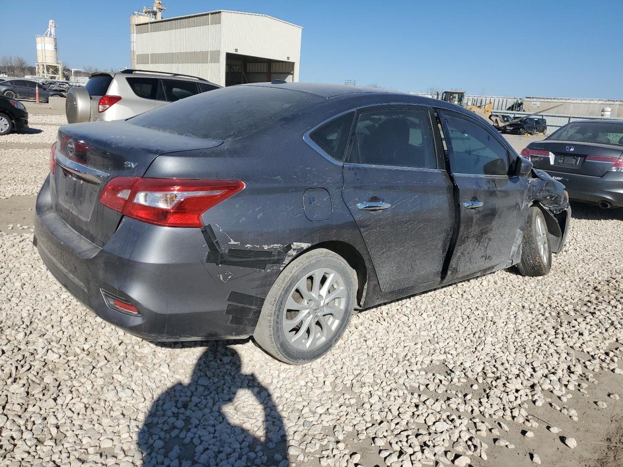 2018 NISSAN SENTRA S - Фото 3