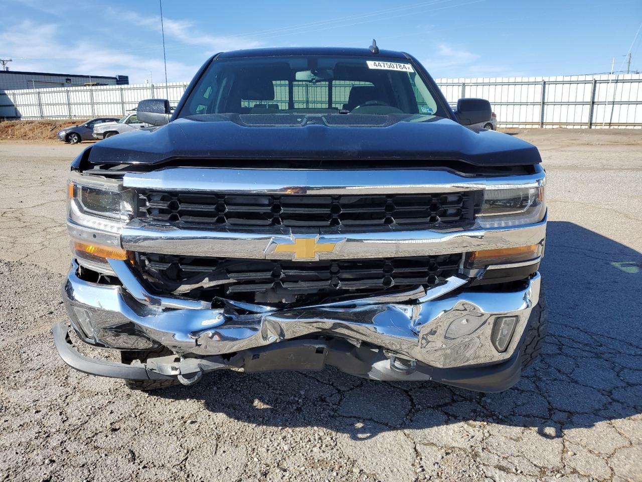 2017 CHEVROLET SILVERADO - Фото 5