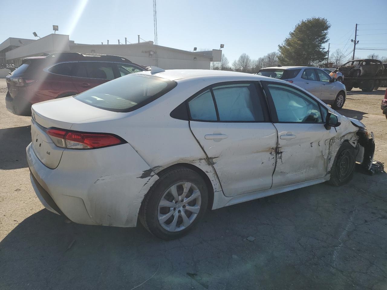 2021 TOYOTA COROLLA LE - Фото 3