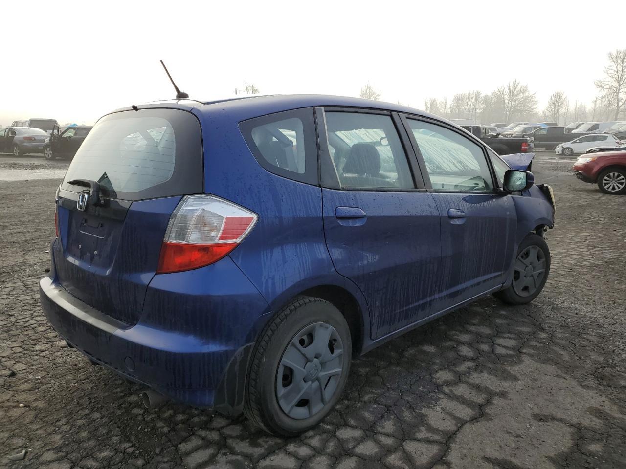 2013 HONDA FIT - Image 3