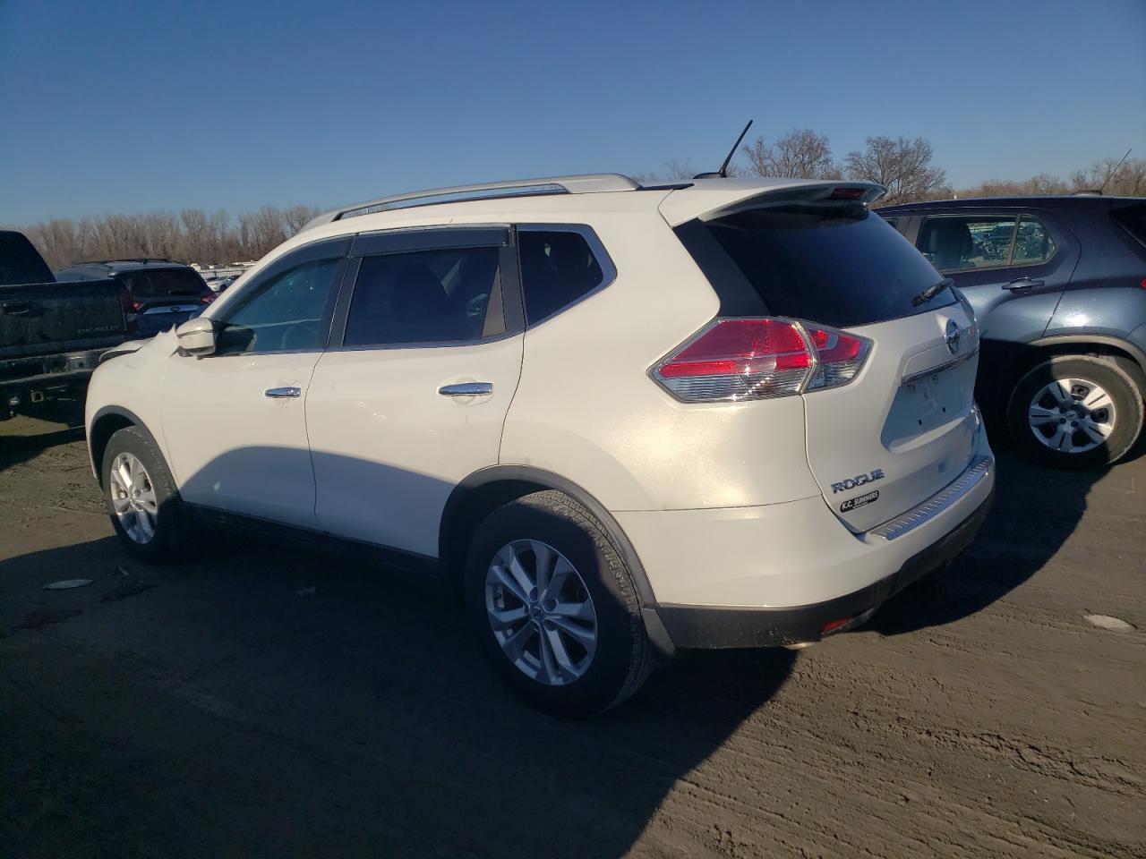 2014 NISSAN ROGUE S - Фото 2