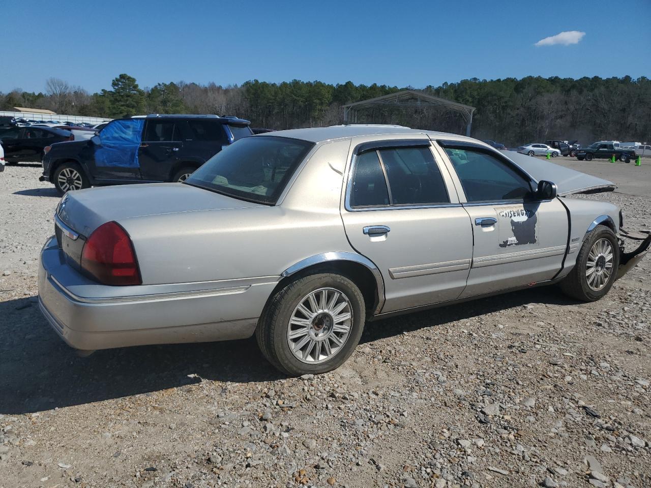 2010 MERCURY GRAND MARQ - Фото 3