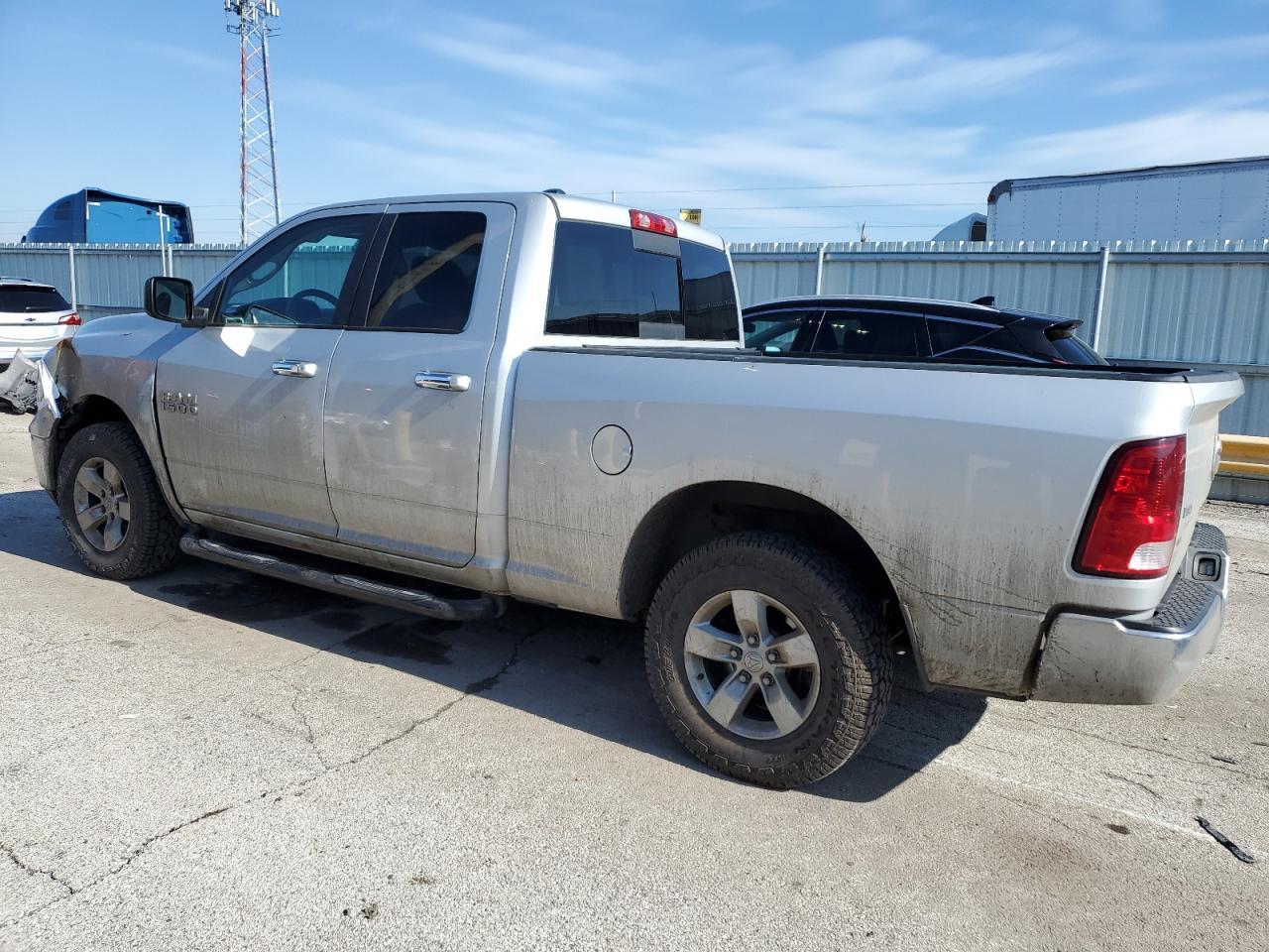 2017 RAM 1500 SLT - Image 2