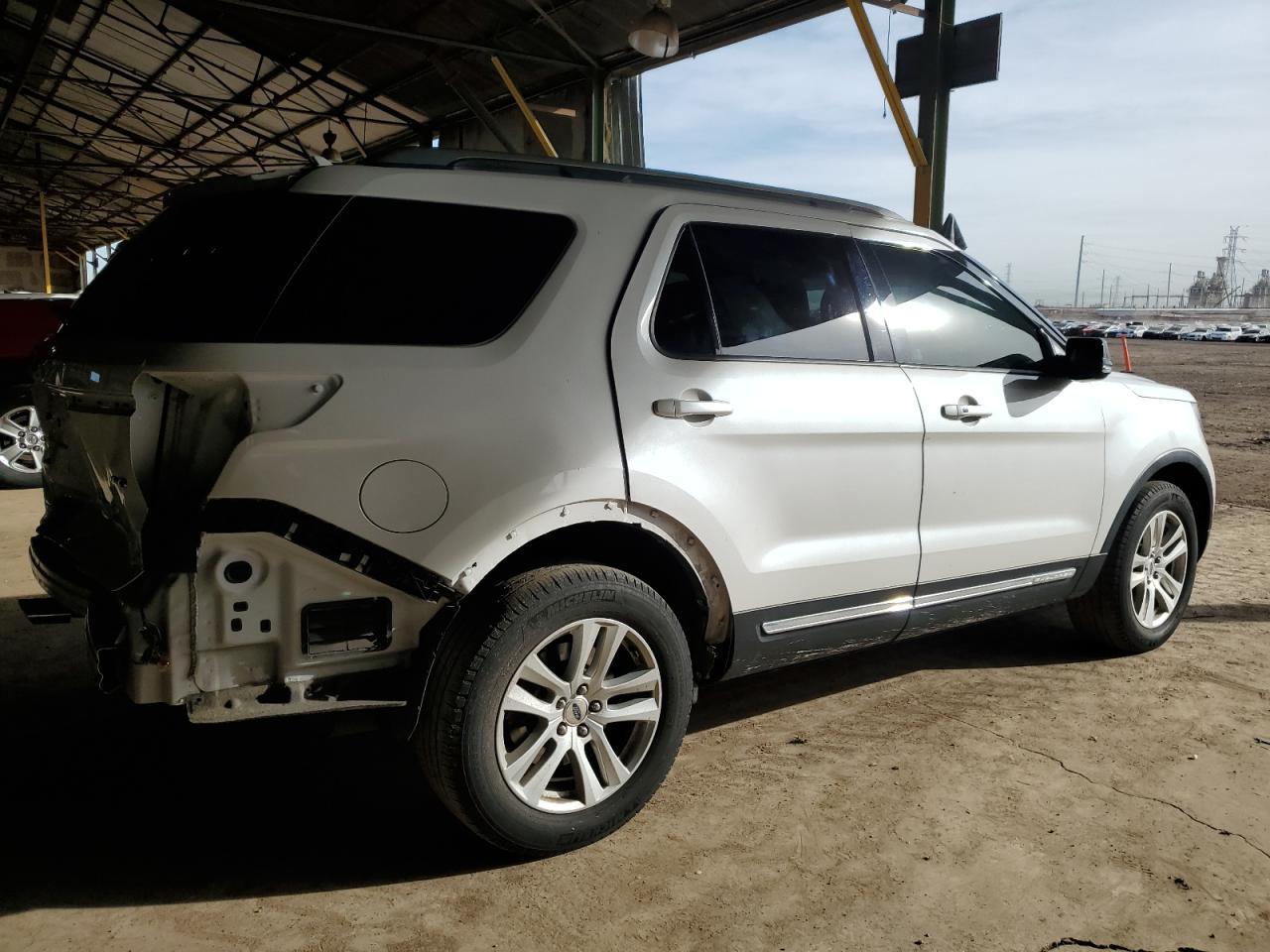 2018 FORD EXPLORER X - Фото 3