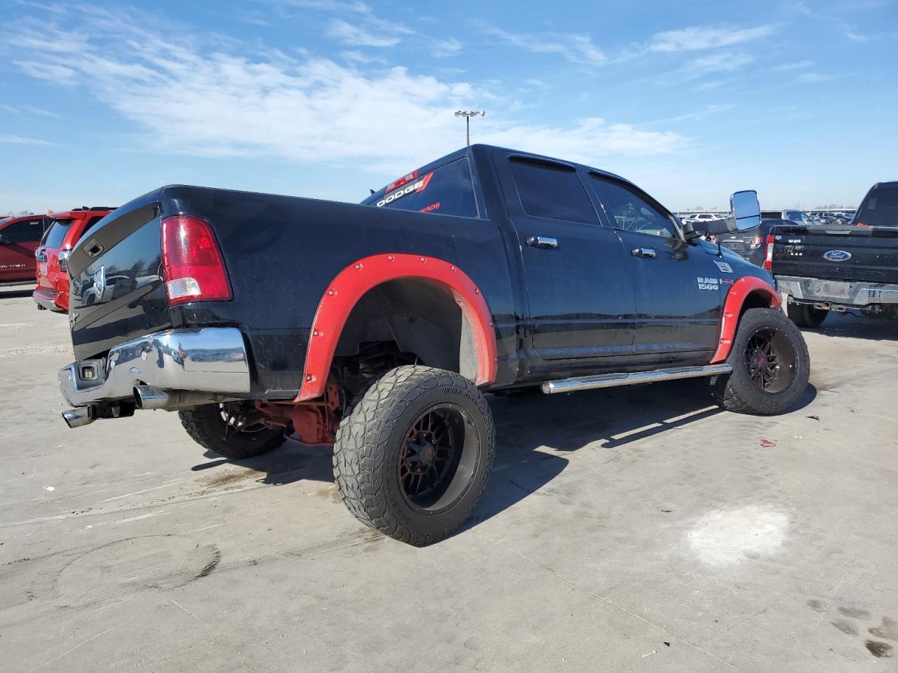 2014 RAM 1500 SLT - Фото 3