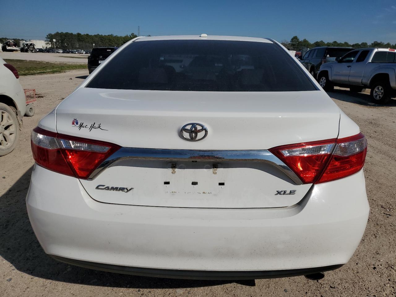 2017 TOYOTA CAMRY LE - Фото 6