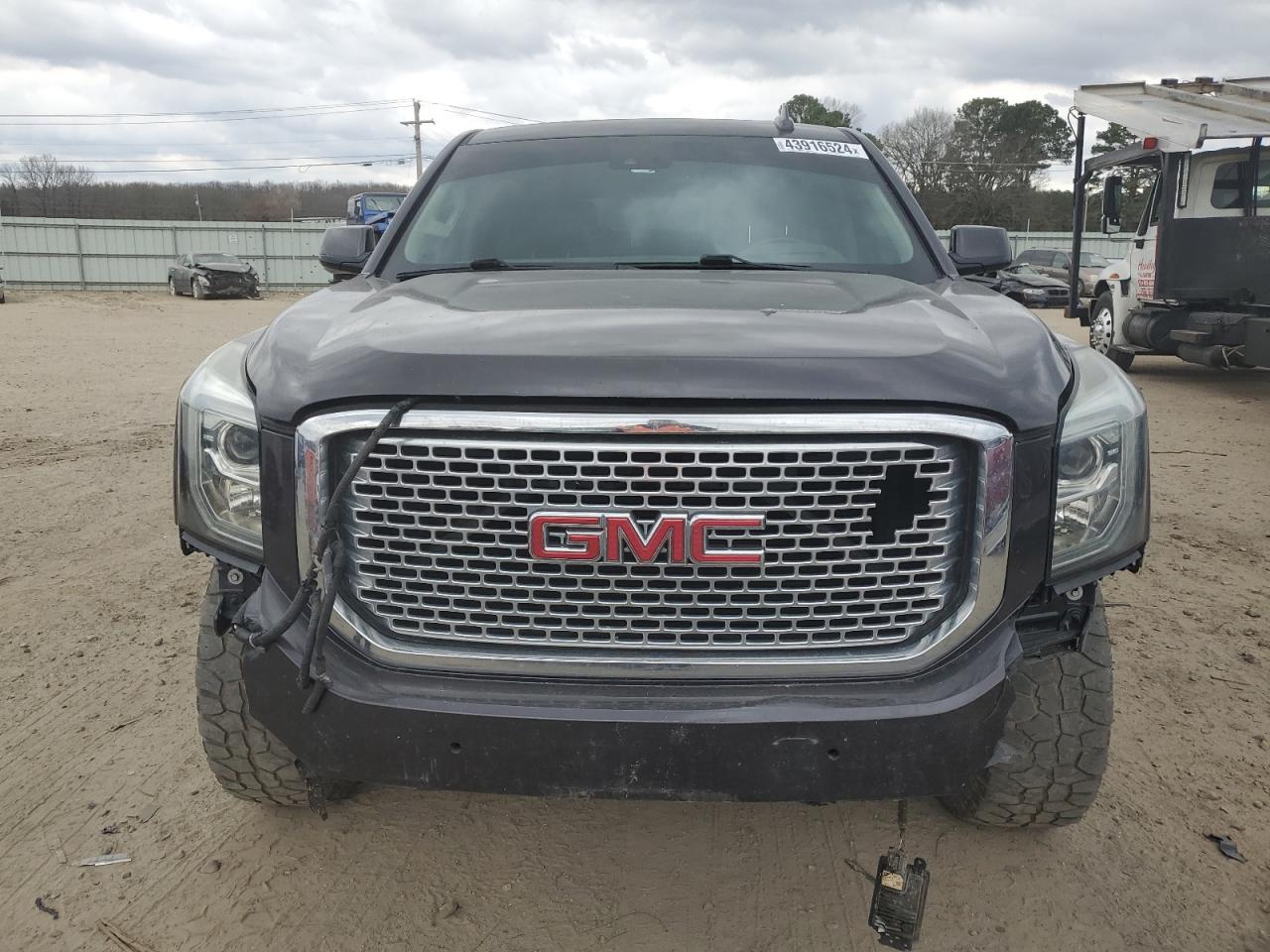 2016 GMC YUKON DENA - Фото 5