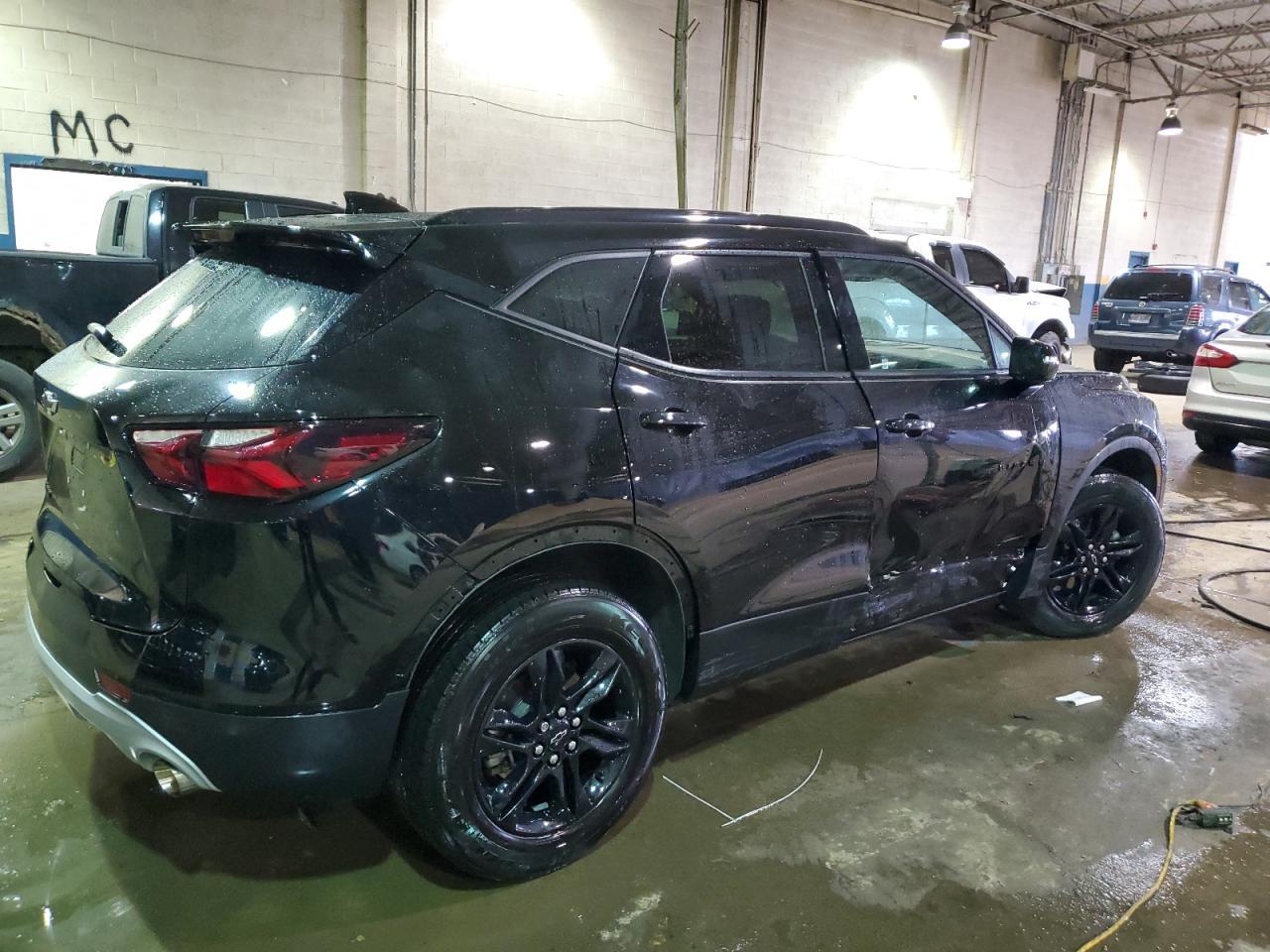 2021 CHEVROLET BLAZER 2LT - Image 3