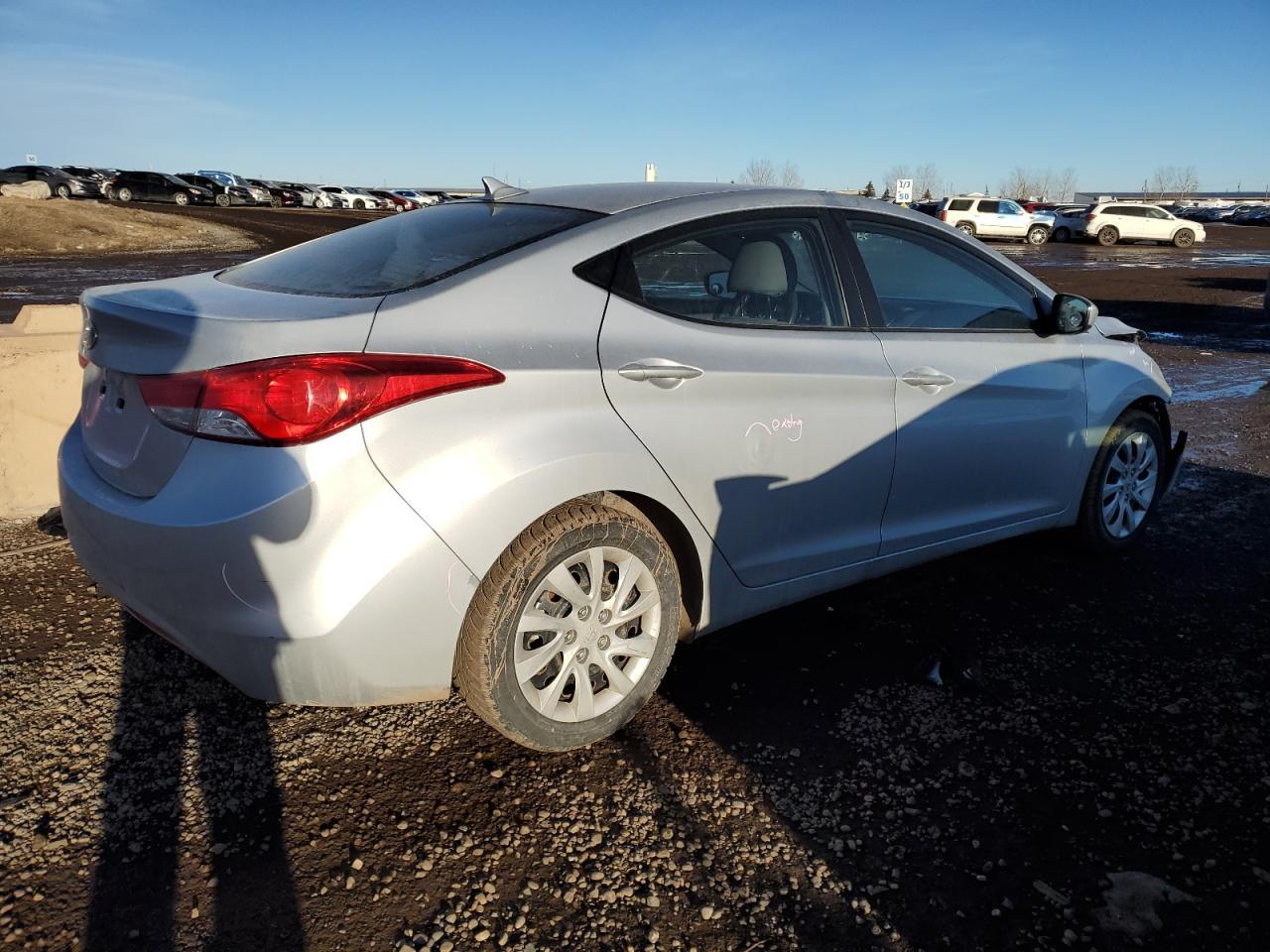 2013 HYUNDAI ELANTRA GL - Image 3