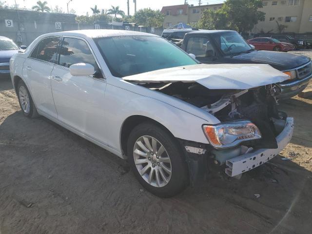 2014 Chrysler 300 - Image 4