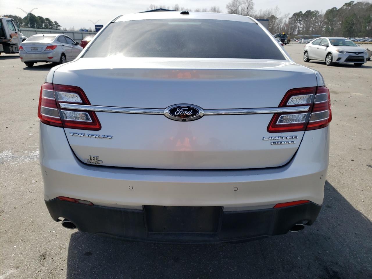 2013 FORD TAURUS LIM - Image 6