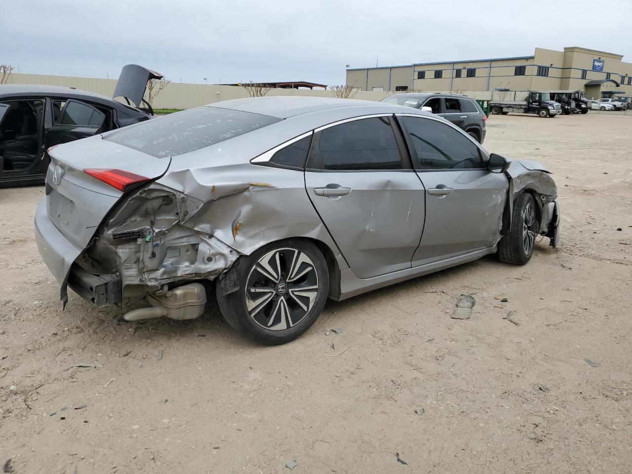 2016 HONDA CIVIC LX - Фото 3