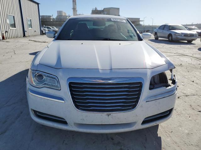 2014 Chrysler 300 - Image 5