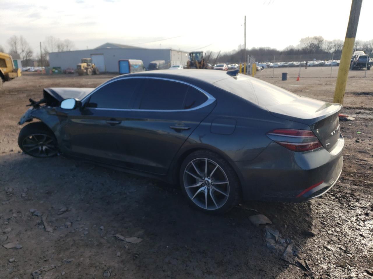 2022 GENESIS G70 BASE - Фото 2
