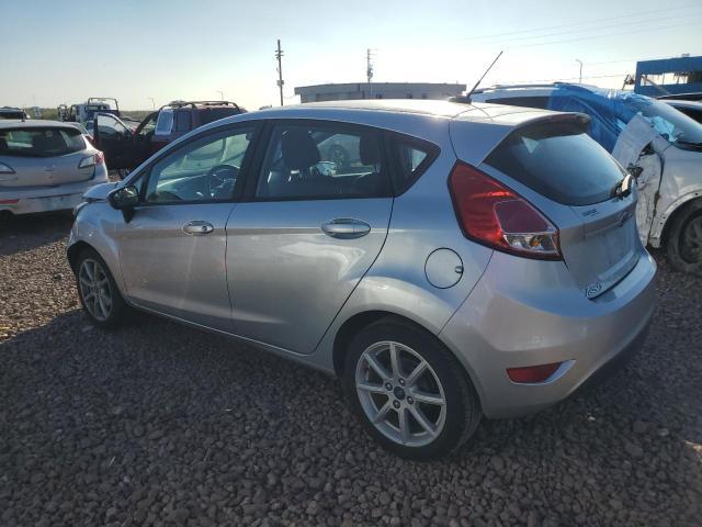 2019 Ford Fiesta Se - Image 2