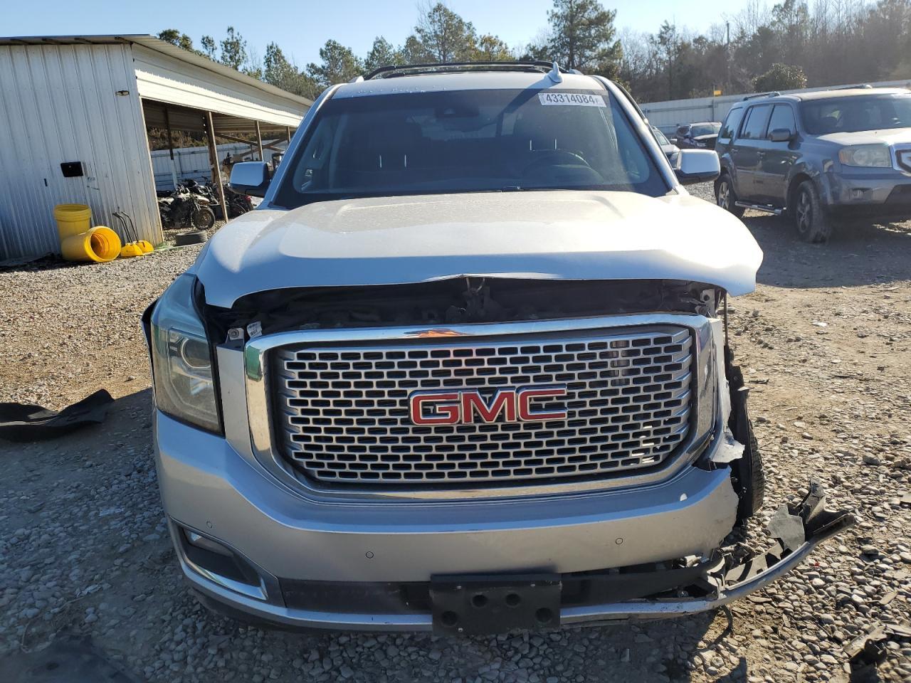 2016 GMC YUKON DENA - Фото 5