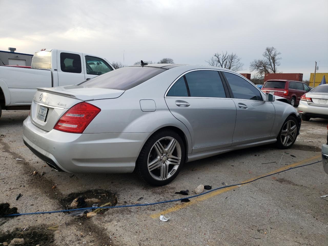 2013 MERCEDES-BENZ S 550 4MAT - Image 3