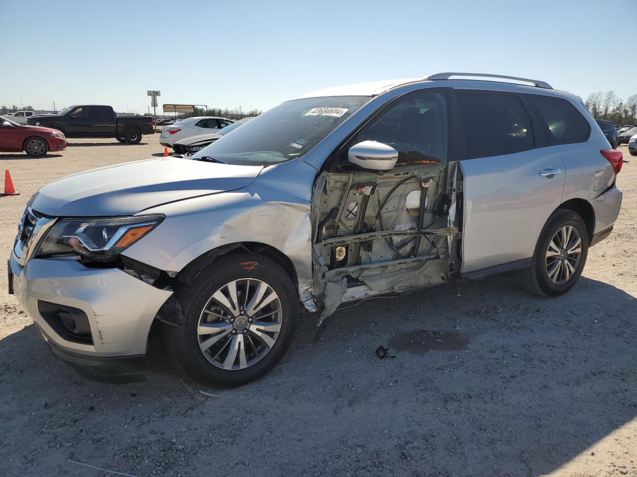 2019 NISSAN PATHFINDER