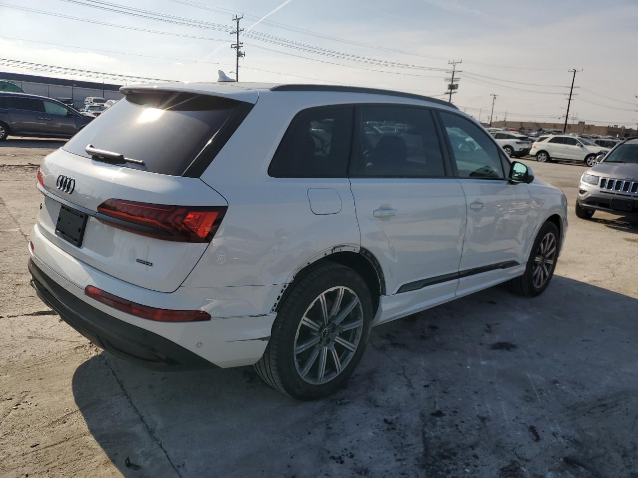 2023 AUDI Q7 PREMIUM - Image 3