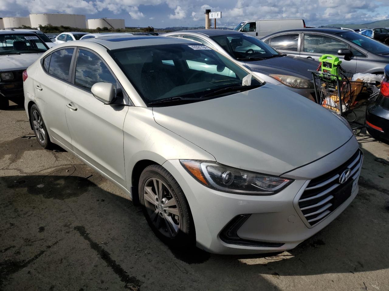 2017 HYUNDAI ELANTRA SE - Фото 4