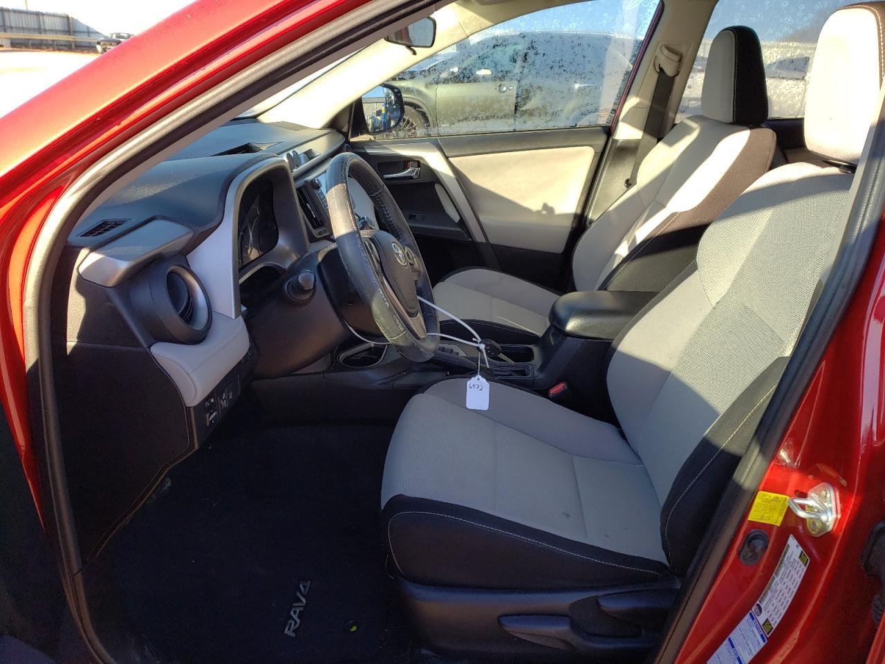 2017 TOYOTA RAV4 XLE - Image 7