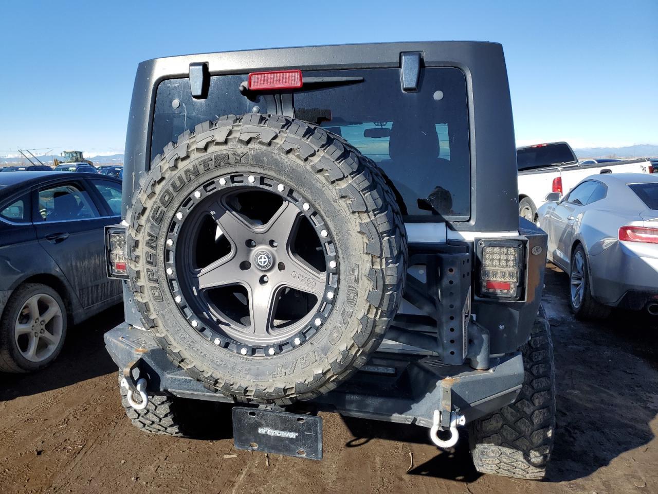 2015 JEEP WRANGLER U - Image 6
