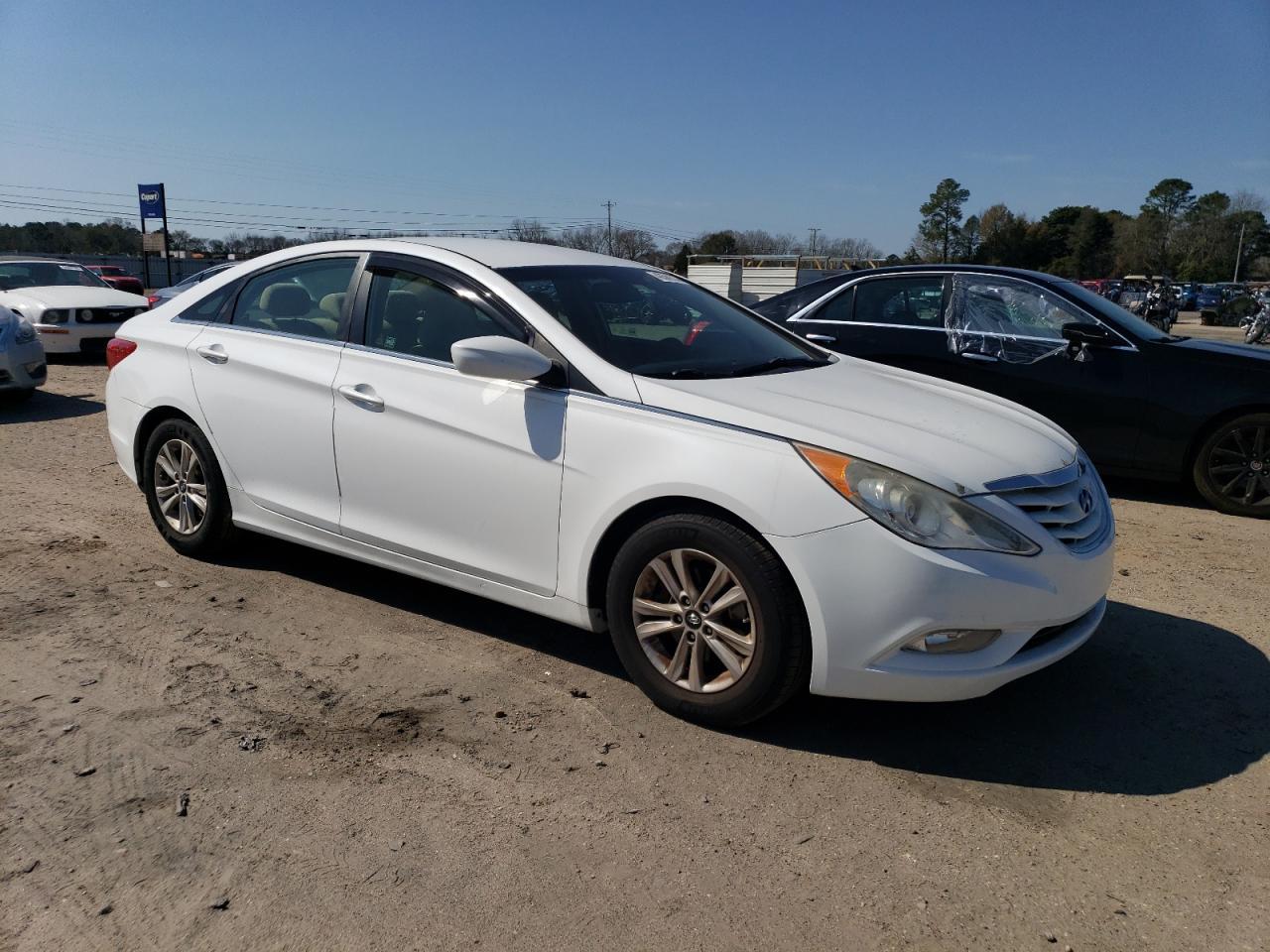 2013 HYUNDAI SONATA GLS - Image 4