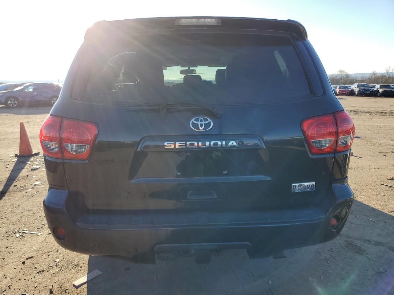 2013 TOYOTA SEQUOIA SR - Фото 6