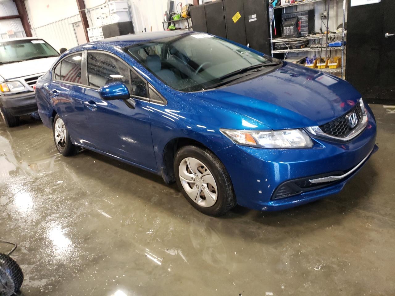 2015 HONDA CIVIC LX - Image 4