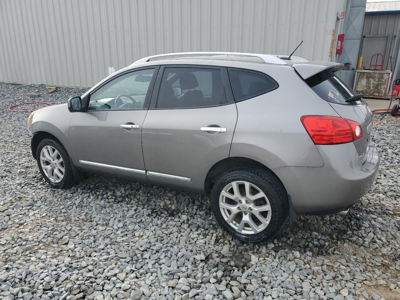 2013 NISSAN ROGUE S - Image 2